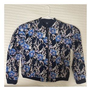 Gap Jacket 🌸🌷🌺